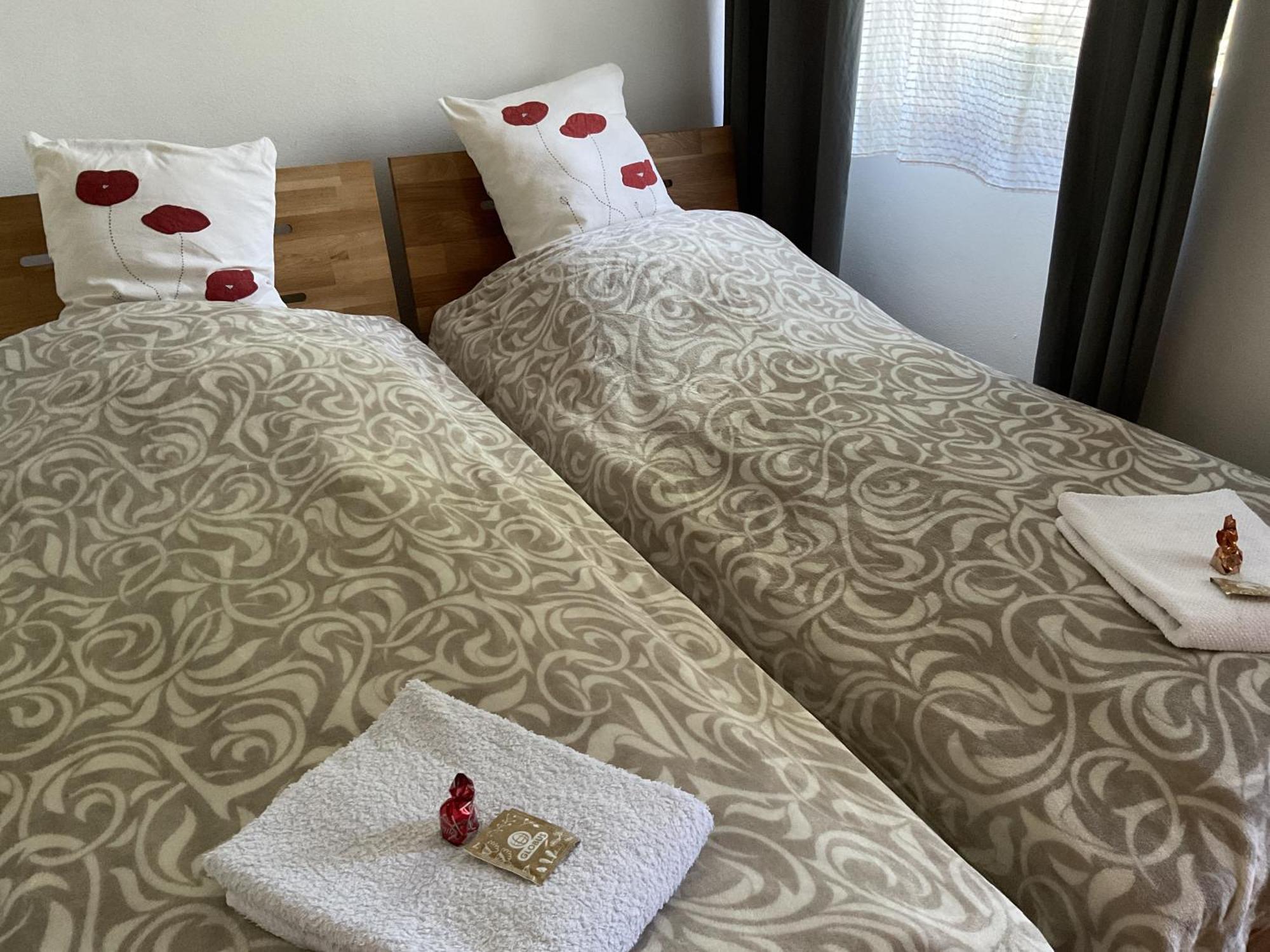 Von Der Herzogshöhe ,wifi, Netflix, Parkplatz, Kamin, Fussbodenheizung, Thermomix, Babybett *